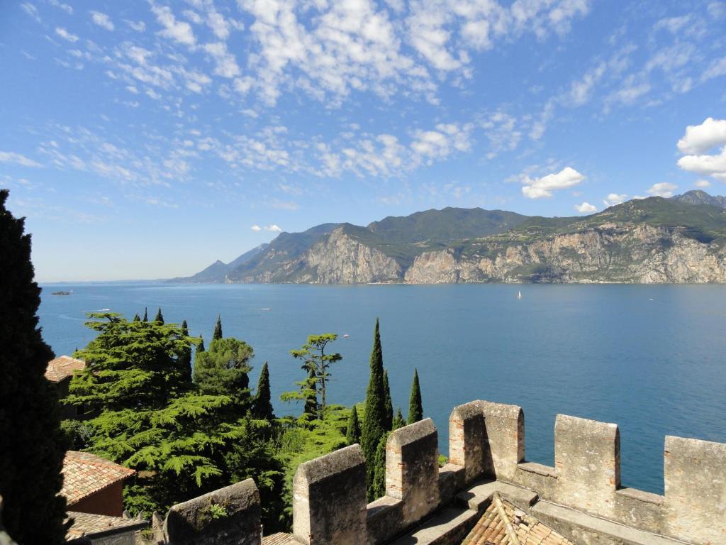 Hotel Erika Malcesine Exteriér fotografie